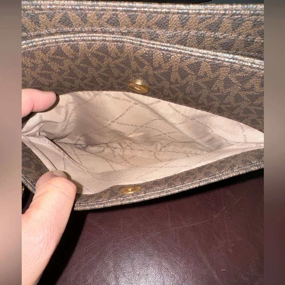 Michael Kors cross body